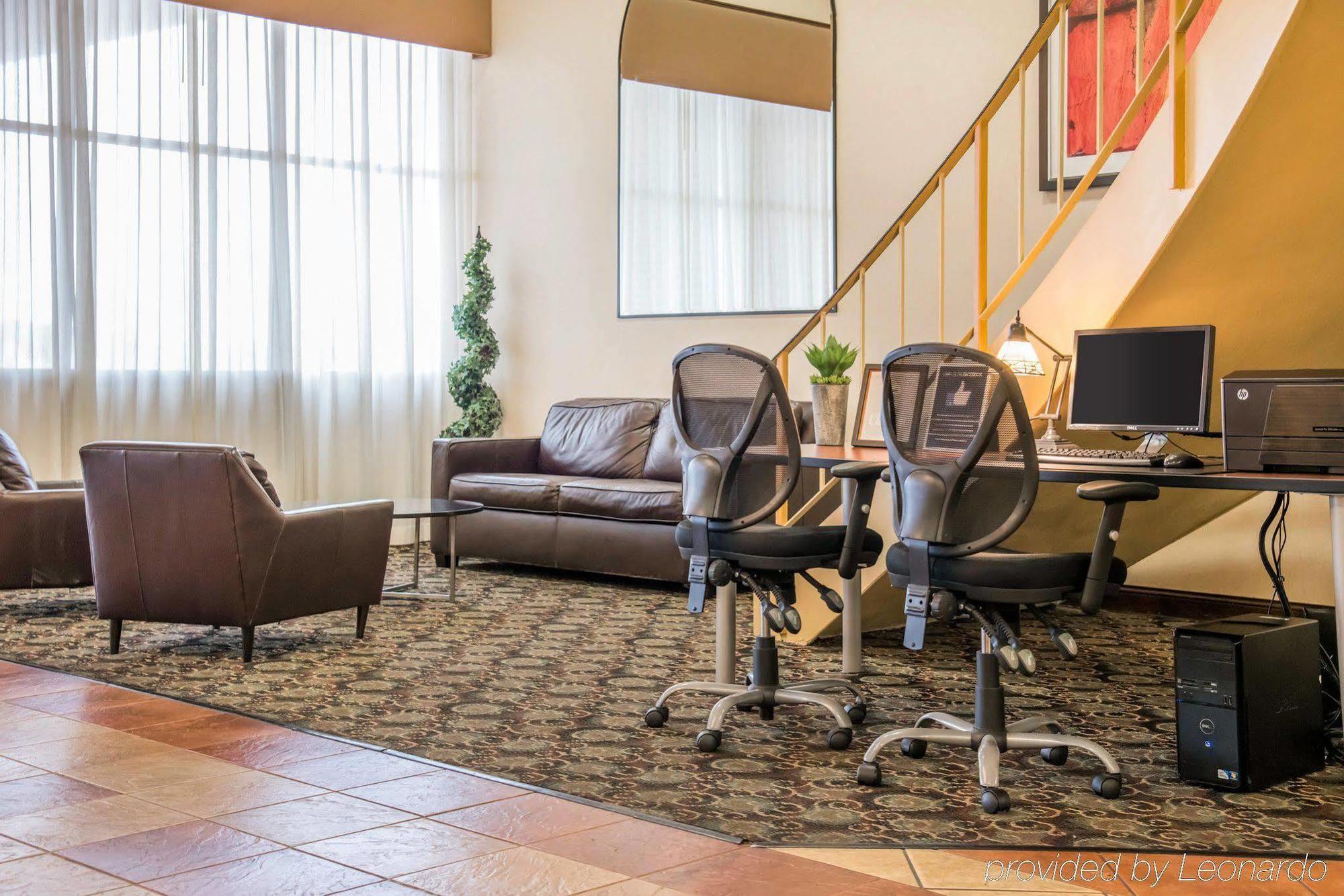Express- West I-94, An Ihg Hotel