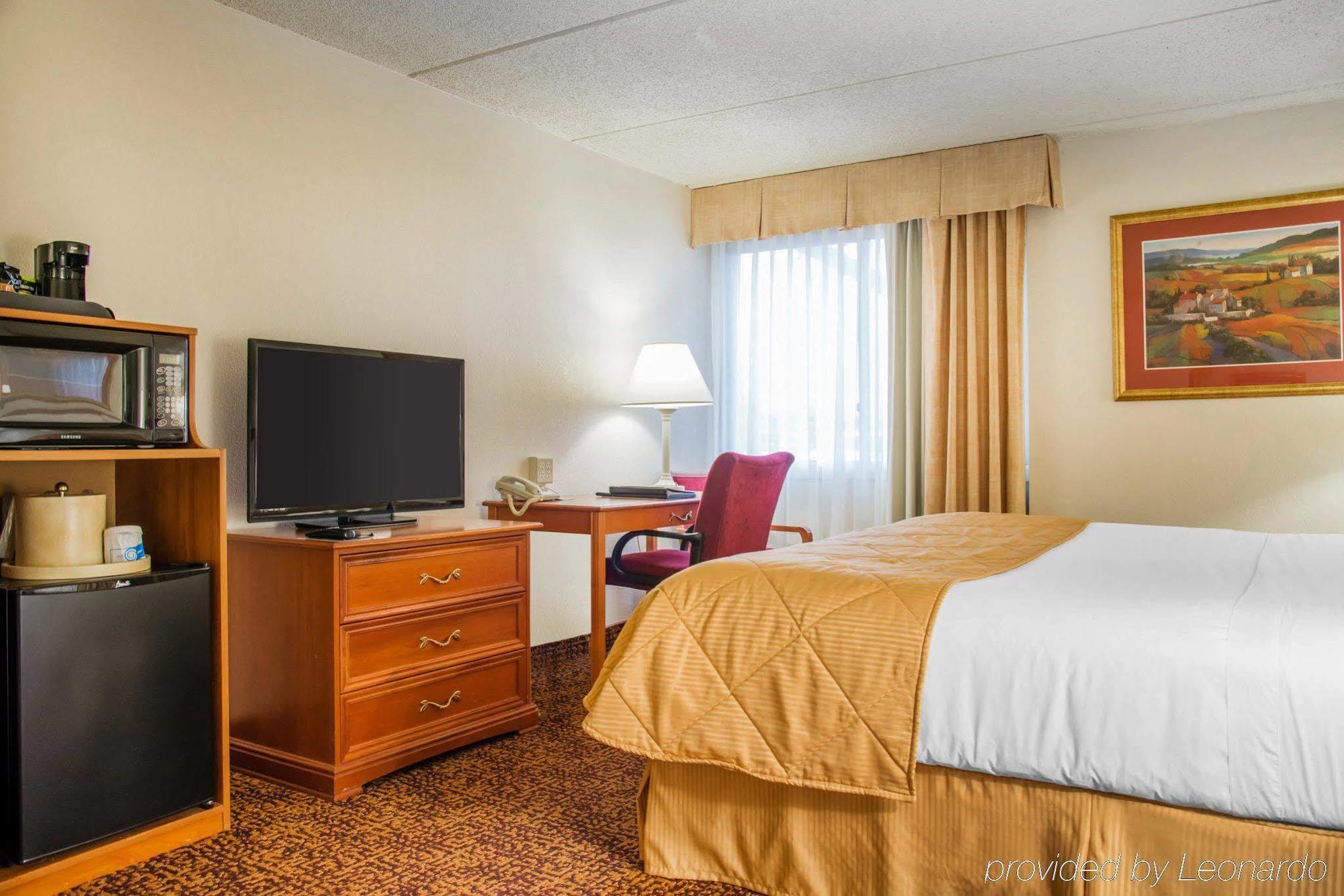 Express- West I-94, An Ihg Hotel 3*