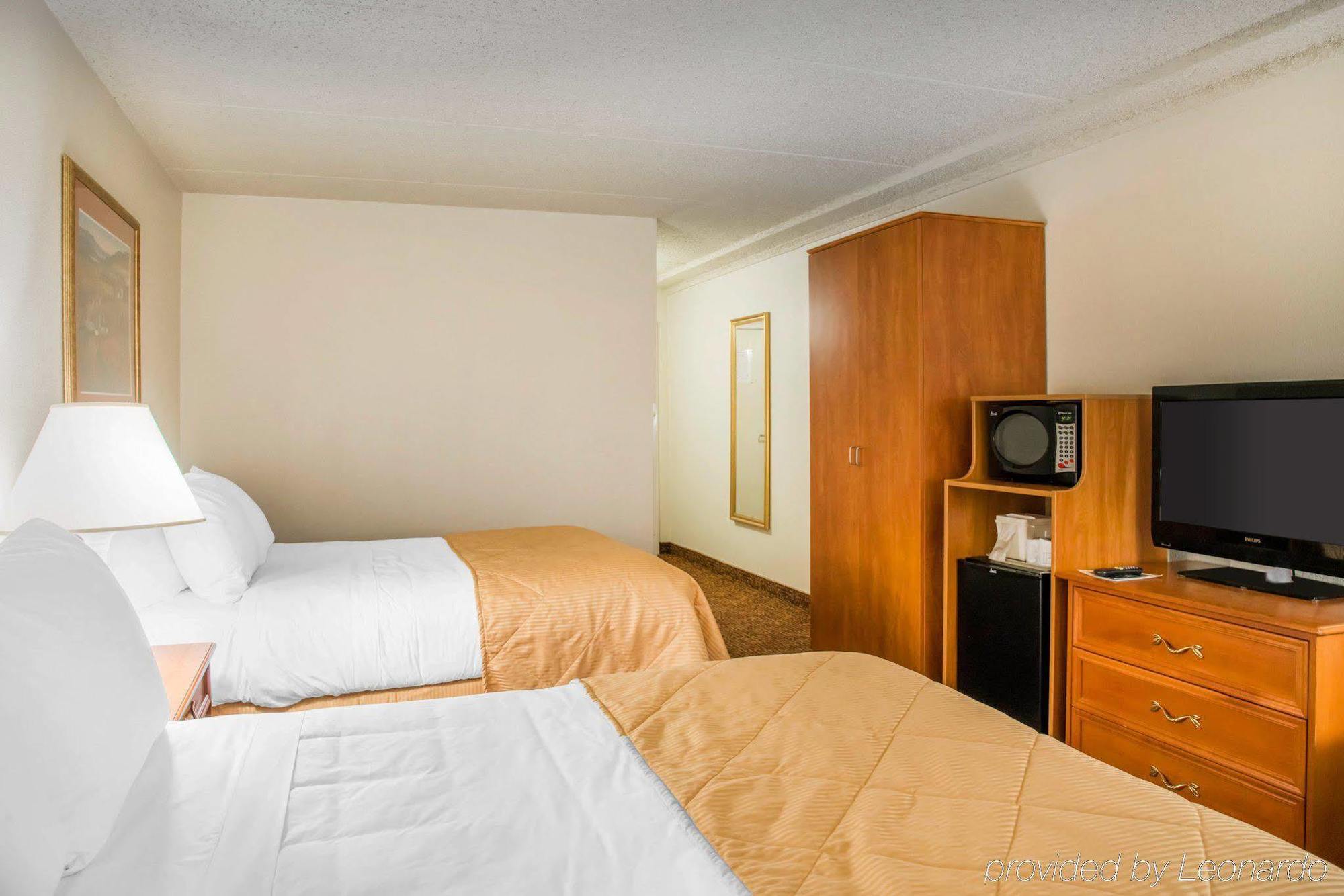 Hotel Express- West I-94, An Ihg 3*