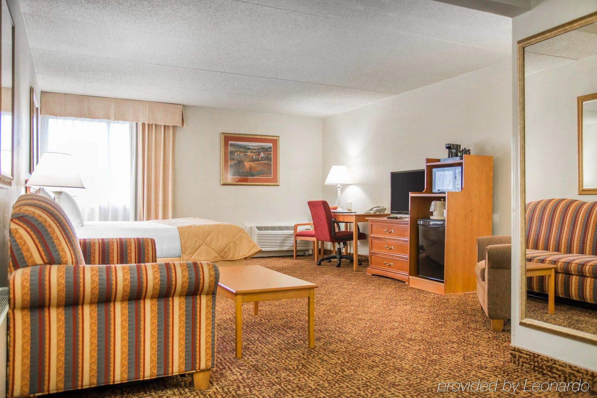 Express- West I-94, An Ihg