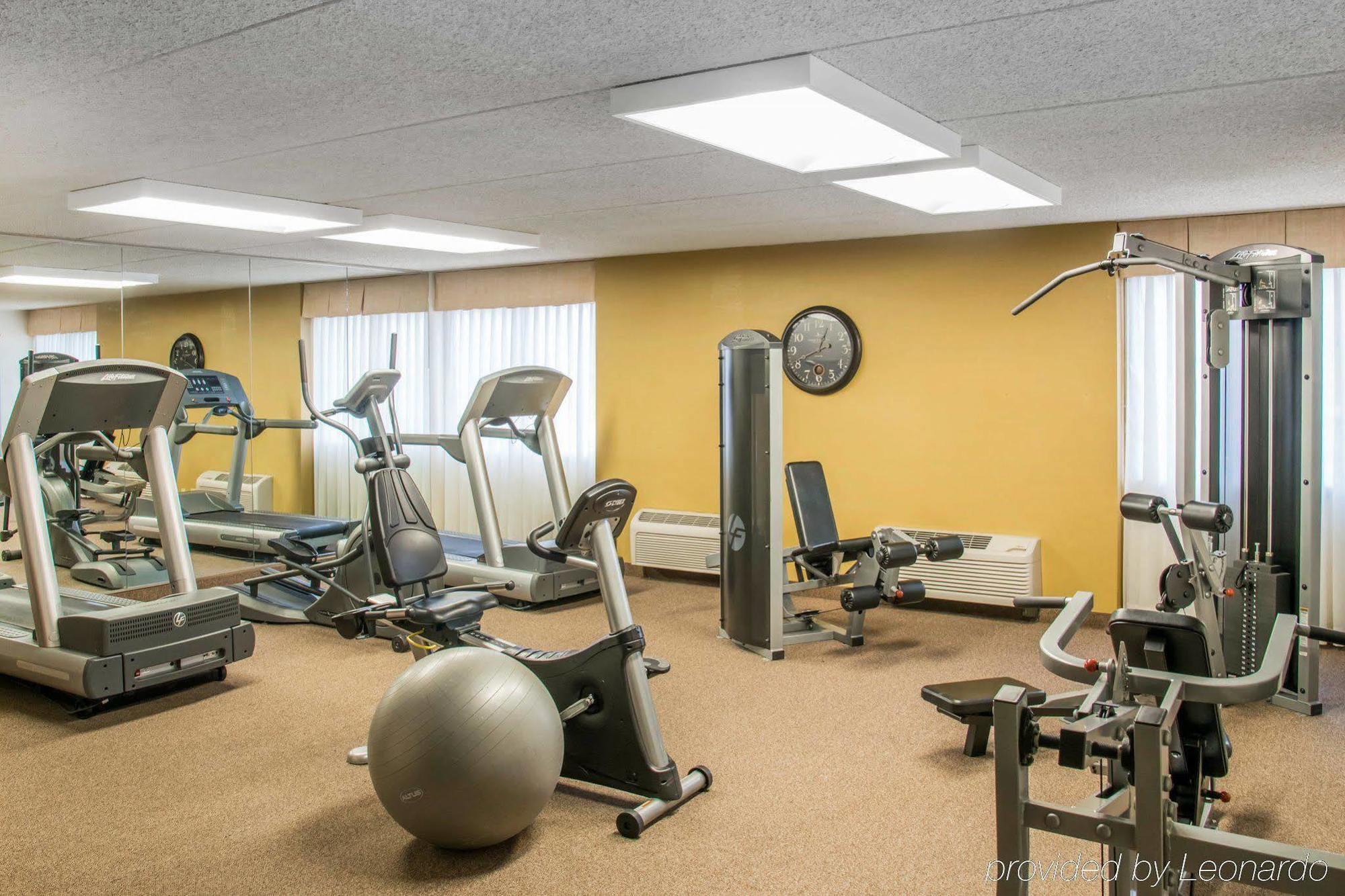 Express- West I-94, An Ihg Hotel 3*